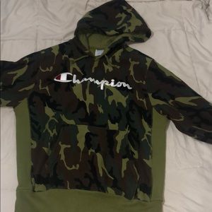 Champion Camo hoodie
